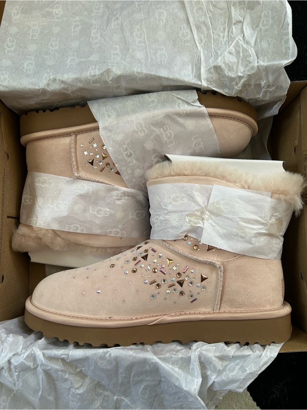 NWT UGG Classic Galaxy Bling Mini Boots - Picture 3 of 5